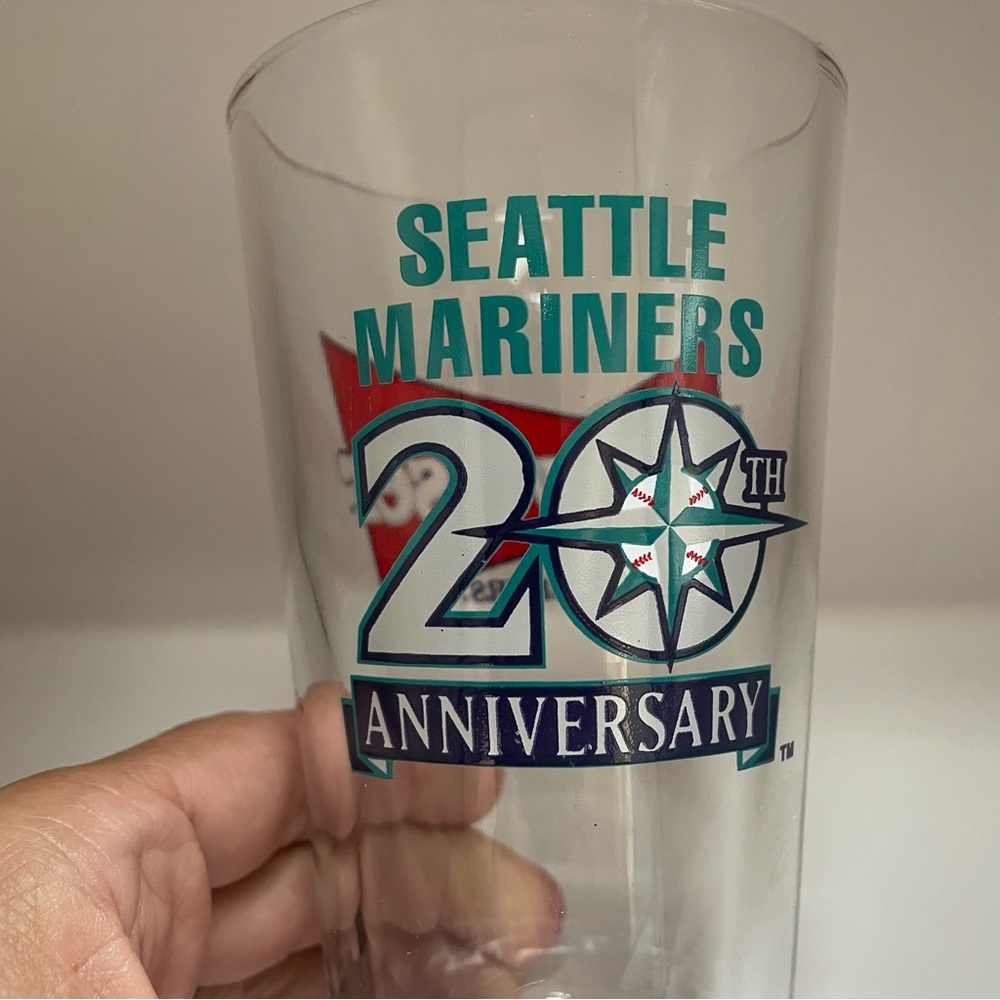 Budweiser * Seattle Mariners * Pint Glass